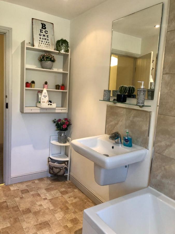 Wuthering Cottage - Central, Stylish, Cosy, Comfy Haworth Bagian luar foto