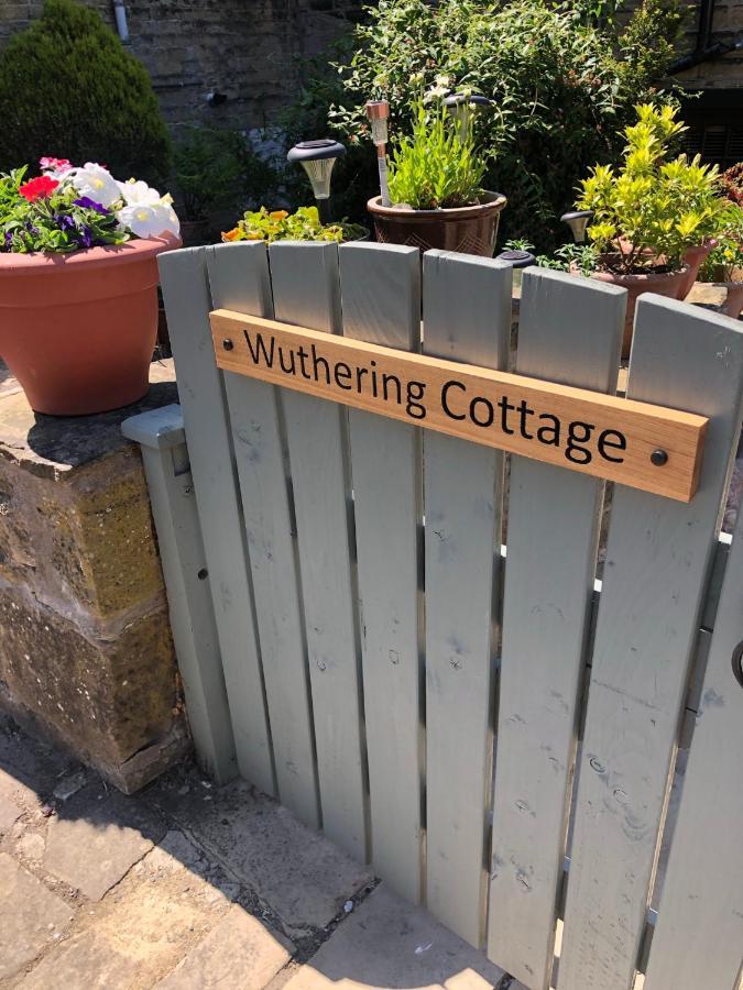 Wuthering Cottage - Central, Stylish, Cosy, Comfy Haworth Bagian luar foto
